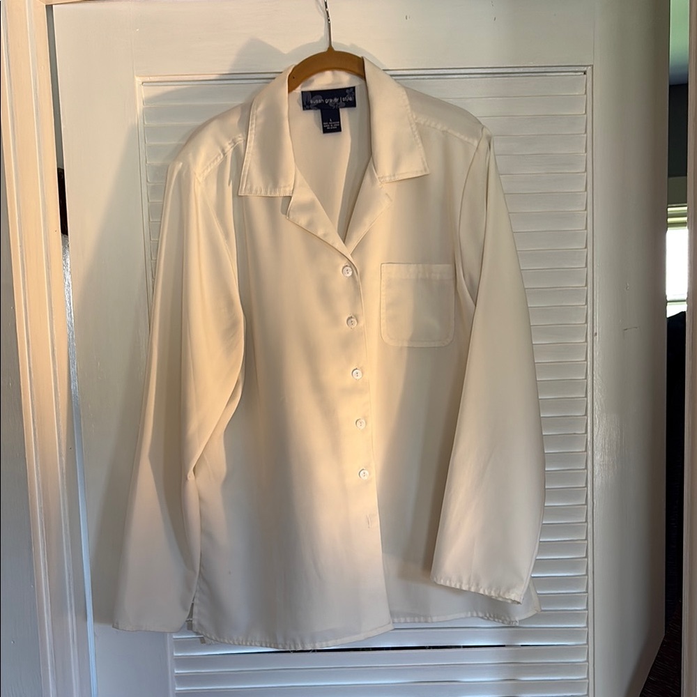 Susan Graver Cream Blouse